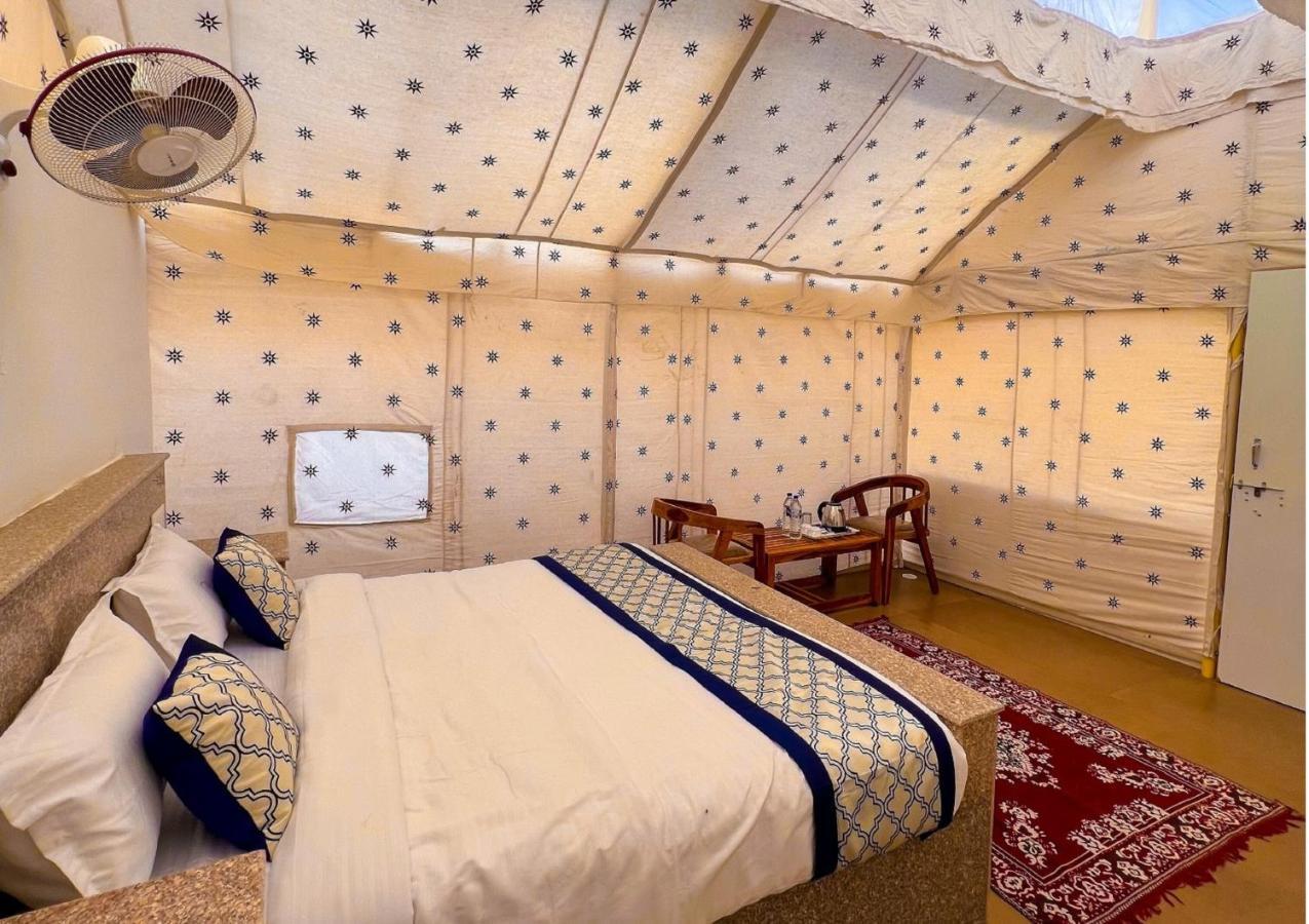 Ozaki Desert Camp & Resort Dzsaiszalmer Kültér fotó
